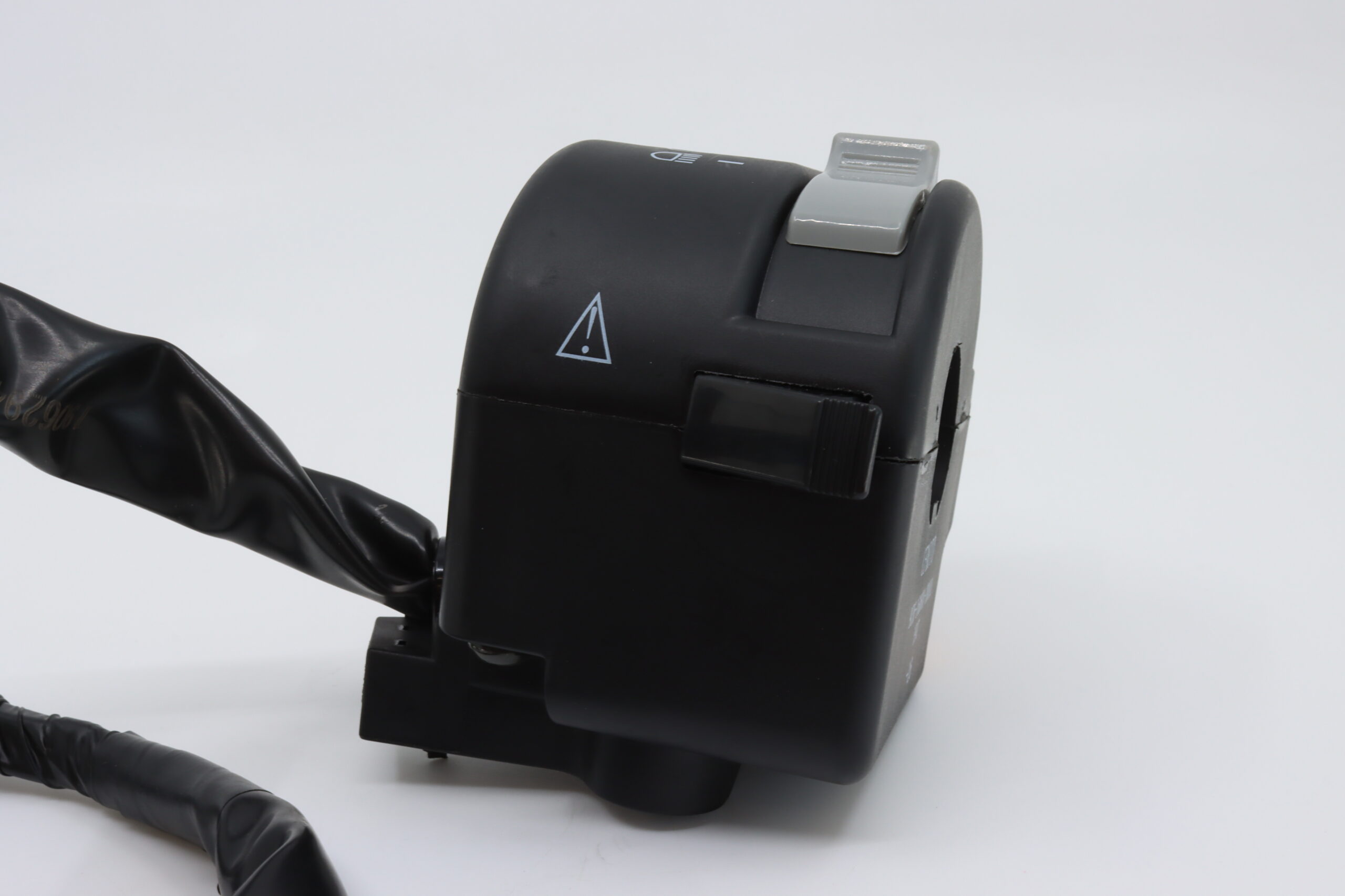 HANDLEBAR SWITCH - LEFT - CFMoto OEM - 9CR6-160600-30001 - Image 3